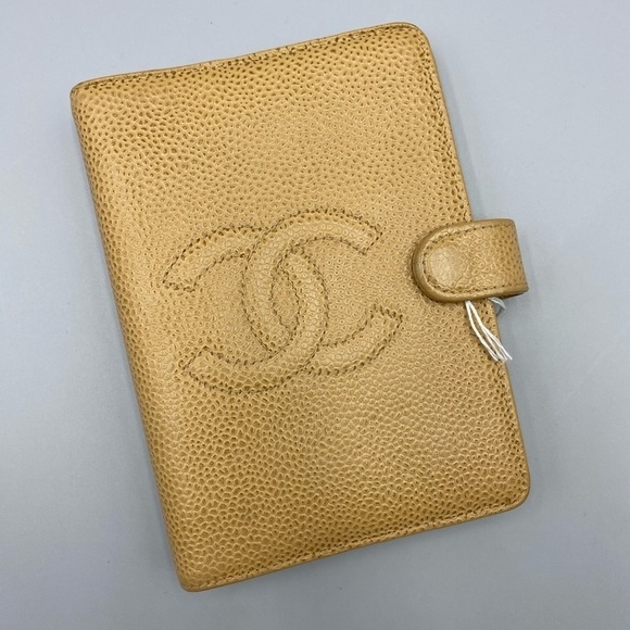 Chanel Caviar Agenda - Picture 1 of 12